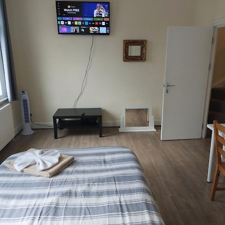 Family Friendly 3 Bedroom Flat Zone 2 - Children Stay Free! Londra Exterior foto