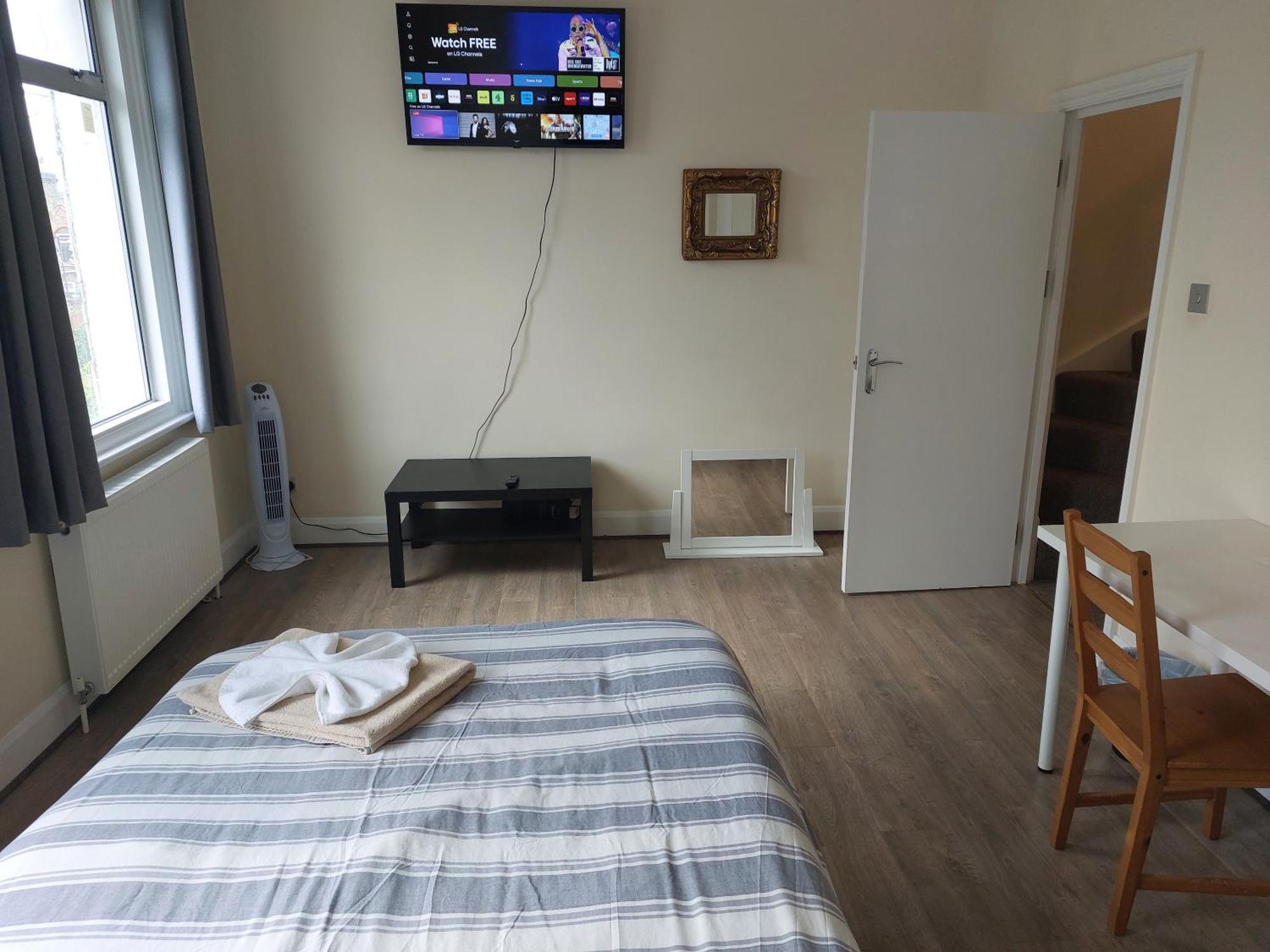 Family Friendly 3 Bedroom Flat Zone 2 - Children Stay Free! Londra Exterior foto